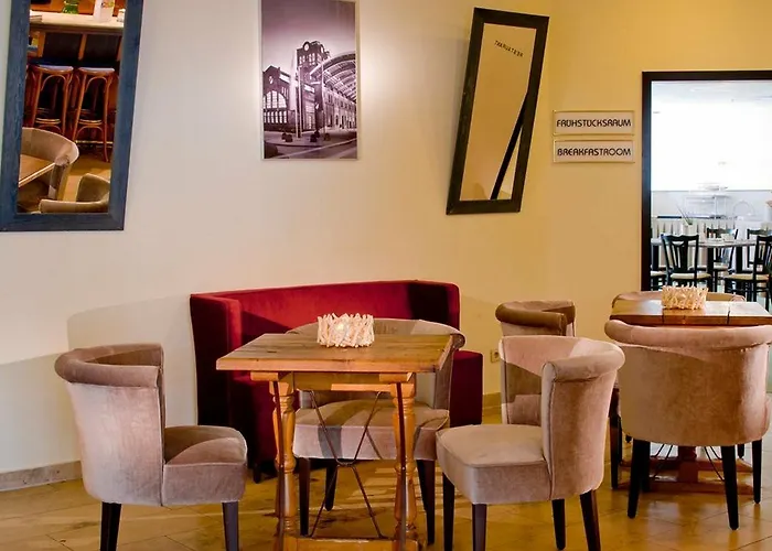 Achat Zuffenhausen 3* Stuttgart