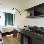 Hotel Achat Zuffenhausen 3*