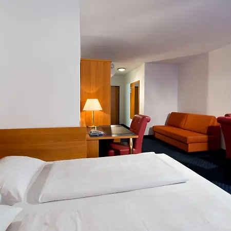 Achat Zuffenhausen 3* Stuttgart