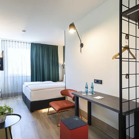 Hotel Achat Zuffenhausen 3*