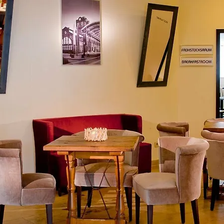 Achat Zuffenhausen 3* Stuttgart