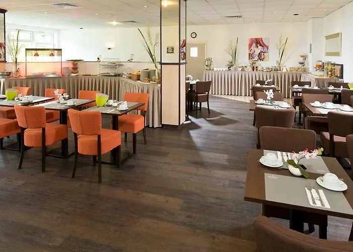 Hotel Achat Zuffenhausen 3*