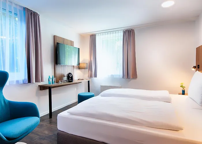 Hotel Achat Zuffenhausen 3*