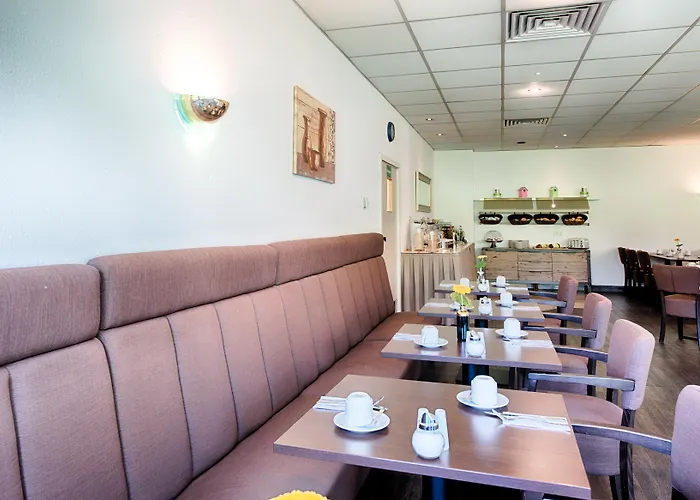 Hotel Achat Zuffenhausen 3*