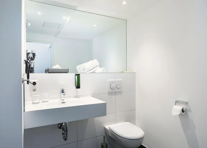 Achat Zuffenhausen 3* Stuttgart