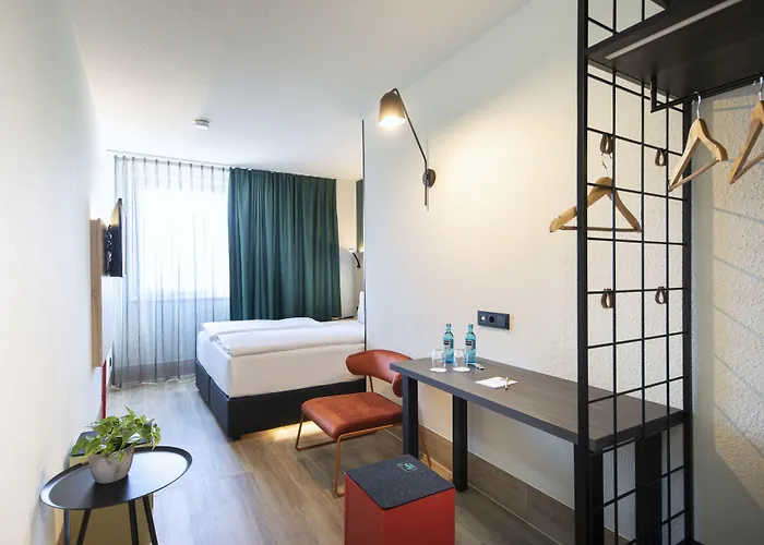 Hotel Achat Zuffenhausen 3*