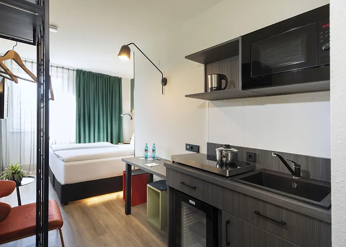 Hotel Achat Zuffenhausen 3*